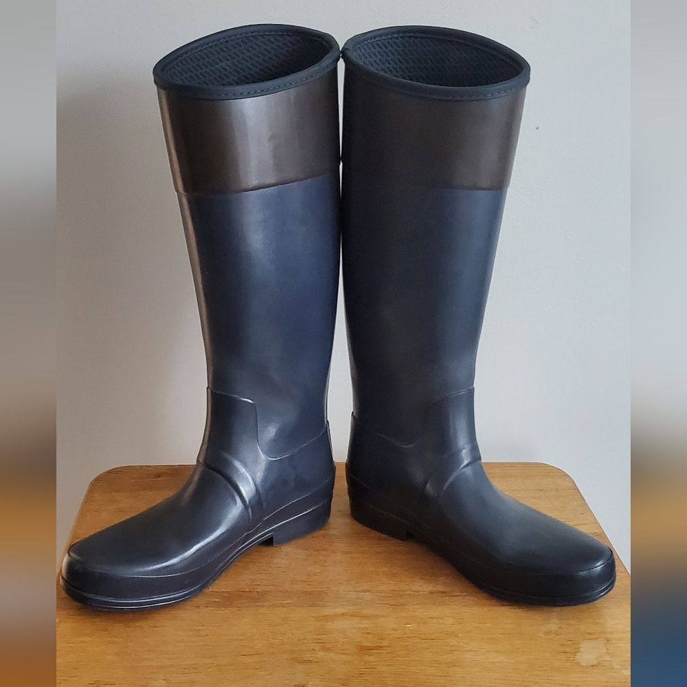 Hunter Regent Carlyle Dark Blue Rain Boots With Brown Accent Size US 9